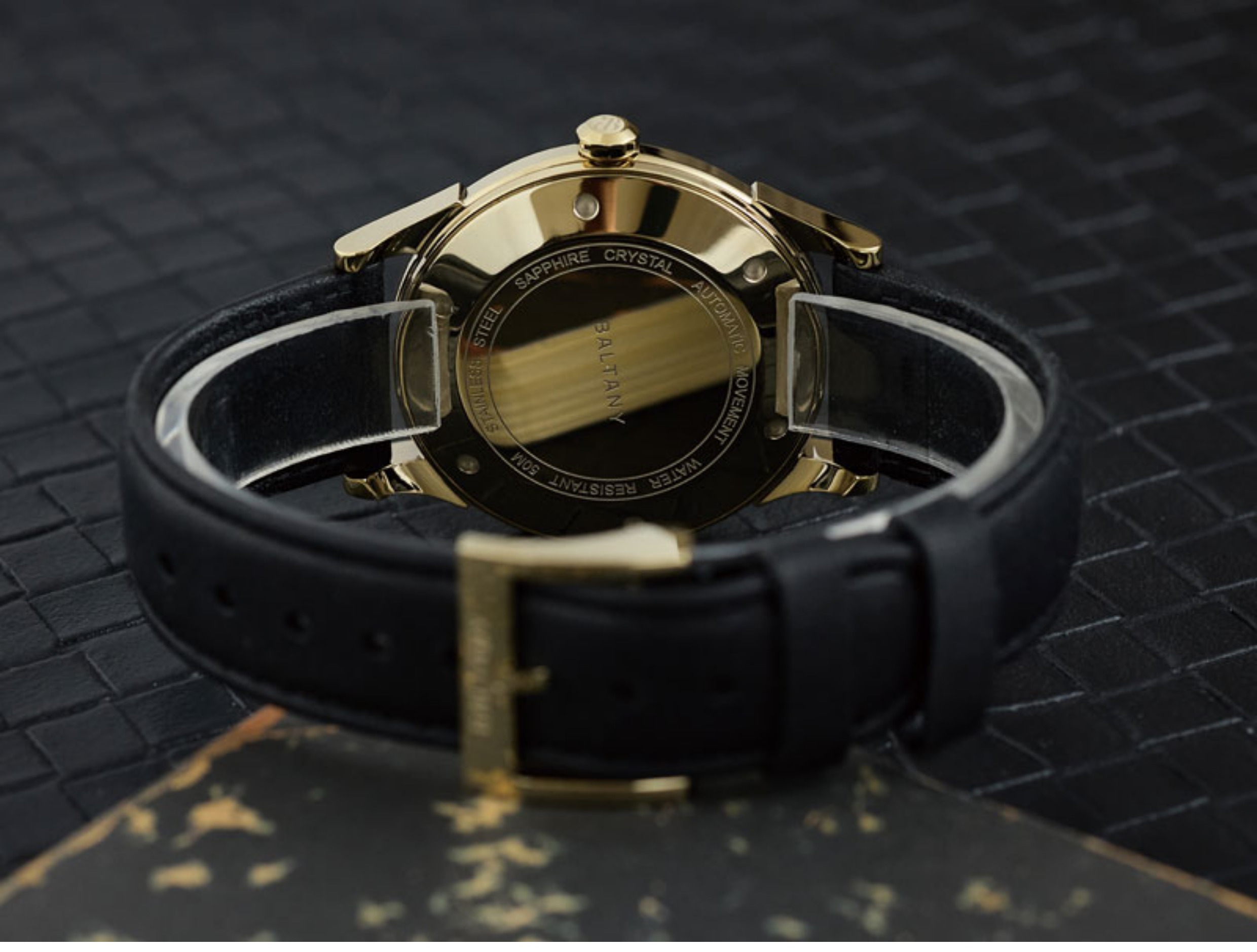 Baltany Мужские часы PIlot 38, – обзор и цена Dress Watch Ultra Thin